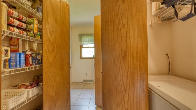 2631 Coopermill Road, Zanesville, OH 43701