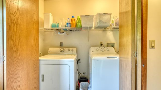 2631 Coopermill Road, Zanesville, OH 43701