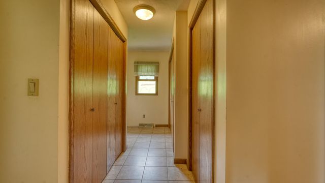 2631 Coopermill Road, Zanesville, OH 43701