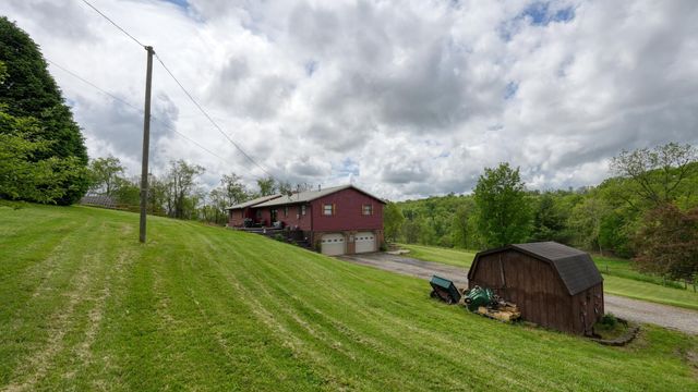 2631 Coopermill Road, Zanesville, OH 43701