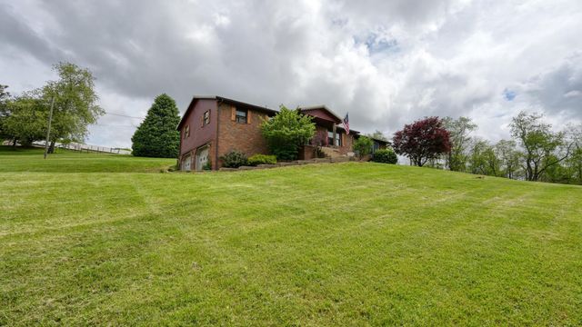 2631 Coopermill Road, Zanesville, OH 43701