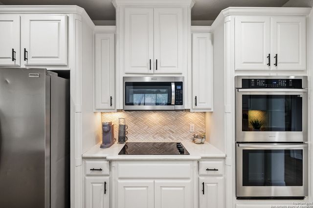 3110 Bonita Springs, San Antonio, TX 78258