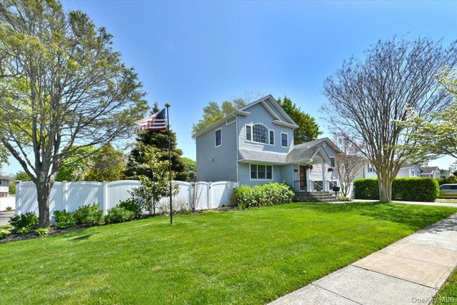 491 Charles Avenue, Massapequa Park, NY 11762