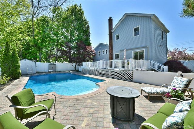 491 Charles Avenue, Massapequa Park, NY 11762