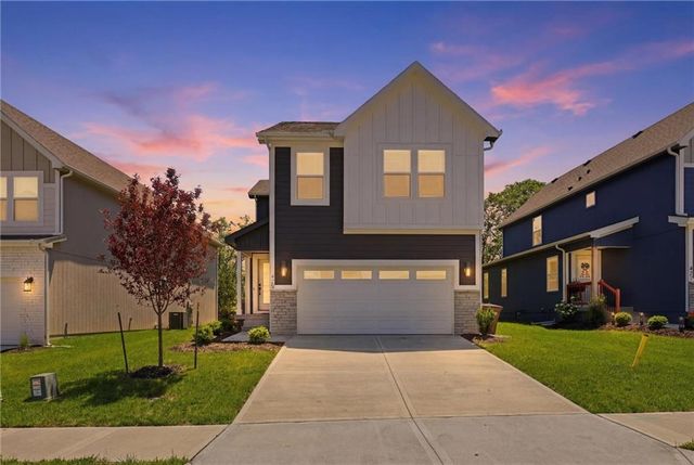 425 Hampstead Drive, Raymore, MO 64083