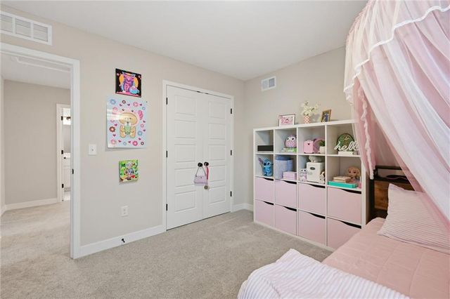 425 Hampstead Drive, Raymore, MO 64083