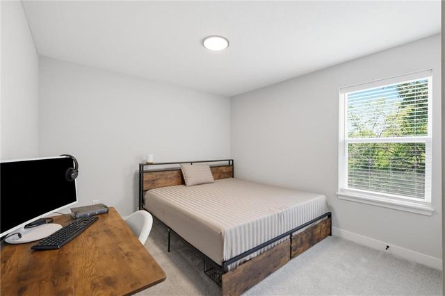 425 Hampstead Drive, Raymore, MO 64083