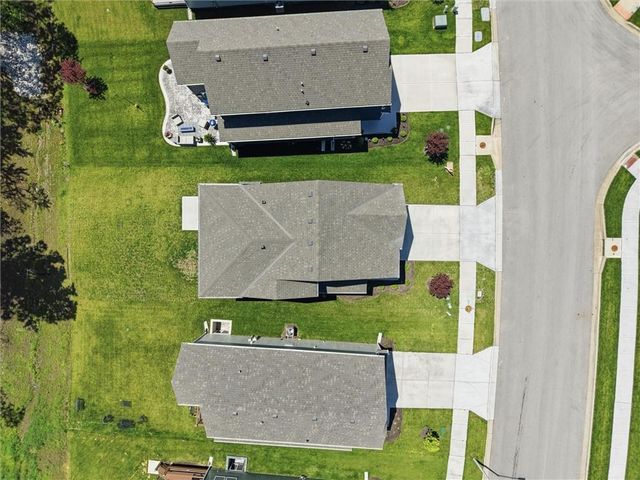 425 Hampstead Drive, Raymore, MO 64083