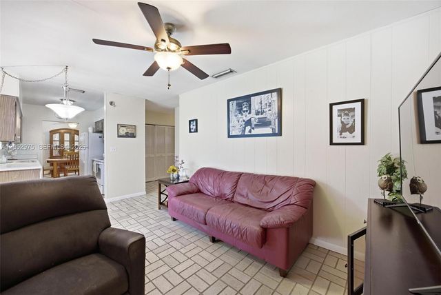 225 NW 15th St, Homestead, FL 33030