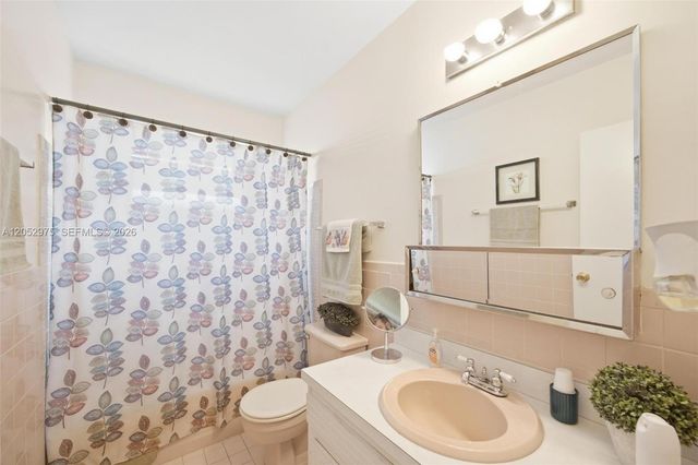 225 NW 15th St, Homestead, FL 33030