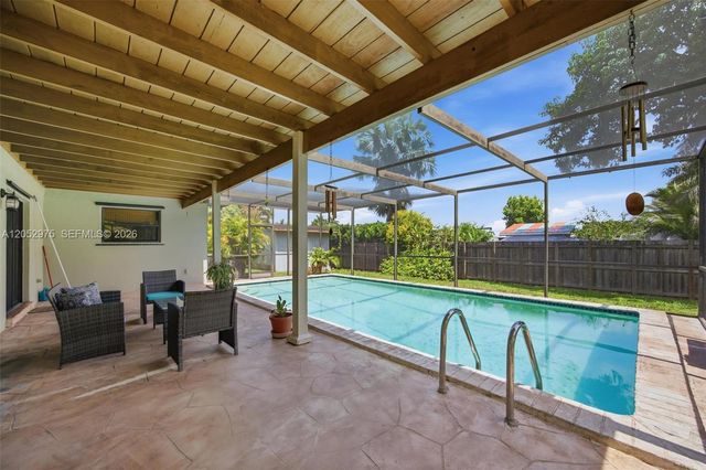 225 NW 15th St, Homestead, FL 33030