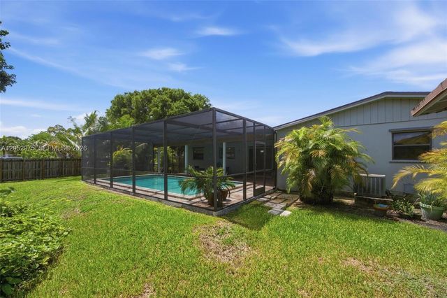 225 NW 15th St, Homestead, FL 33030