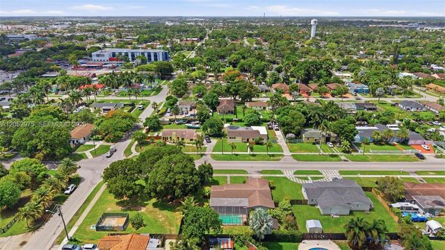 225 NW 15th St, Homestead, FL 33030