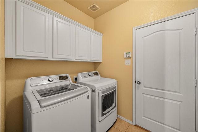 5957 Lost Valley Drive, The Colony, TX 75056