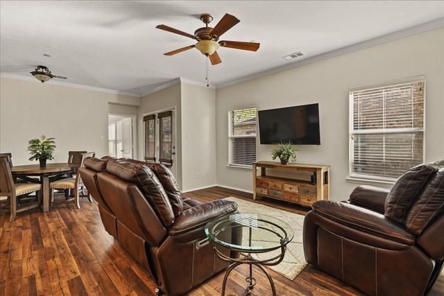 5957 Lost Valley Drive, The Colony, TX 75056