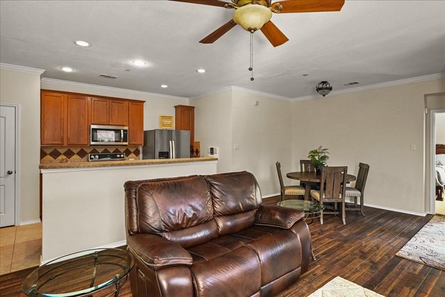 5957 Lost Valley Drive, The Colony, TX 75056