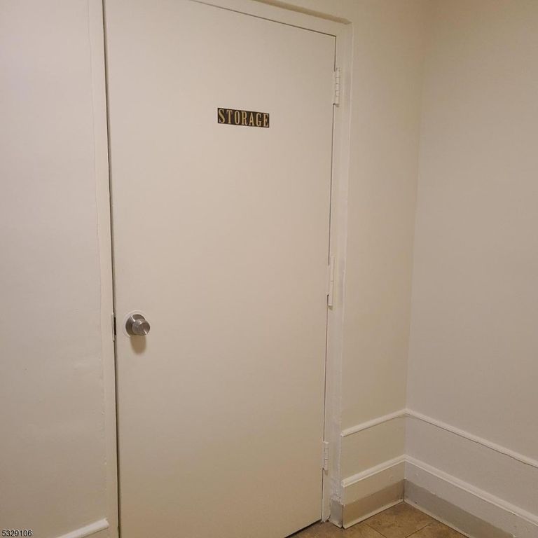 565 Grove St E-16 16, Clifton City, NJ 07013 — photo 4