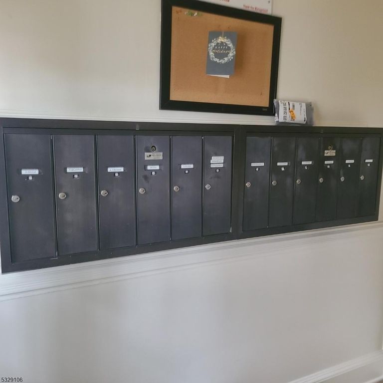 565 Grove St E-16 16, Clifton City, NJ 07013 — photo 5
