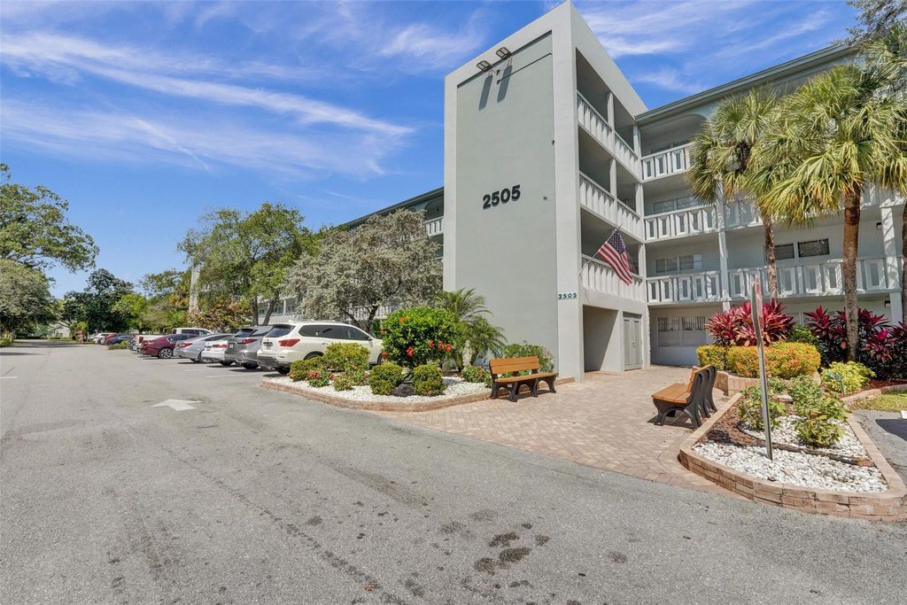 2505 Antigua Terrace L3, Coconut Creek, FL 33066