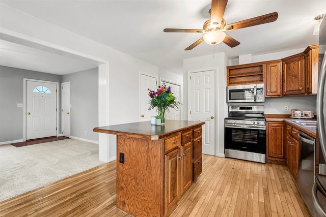 454 LITTLE POND Road, Sandwich, NH 03227