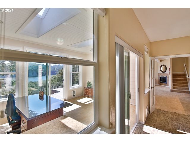 311 COUNCIL HILL Rd, Lakeside, OR 97449