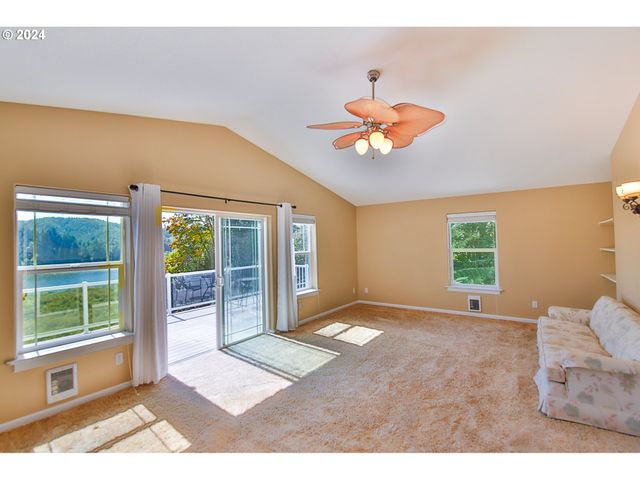 311 COUNCIL HILL Rd, Lakeside, OR 97449