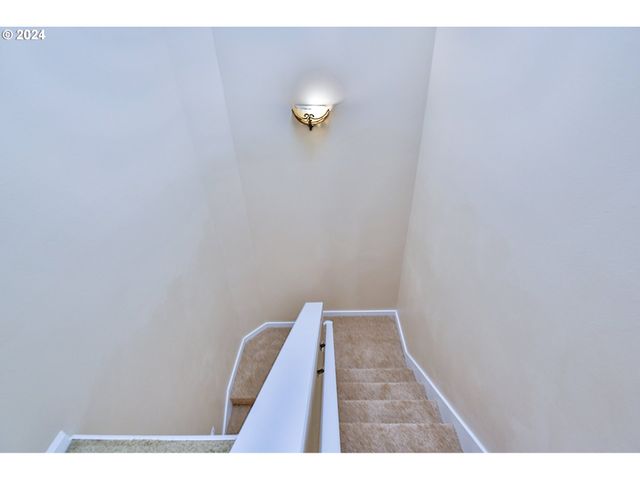 311 COUNCIL HILL Rd, Lakeside, OR 97449