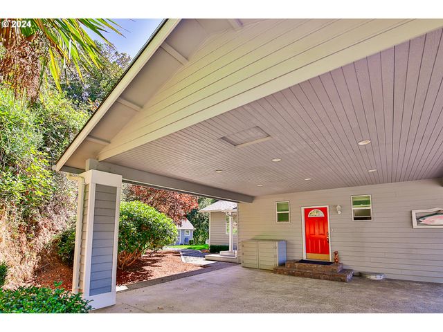 311 COUNCIL HILL Rd, Lakeside, OR 97449