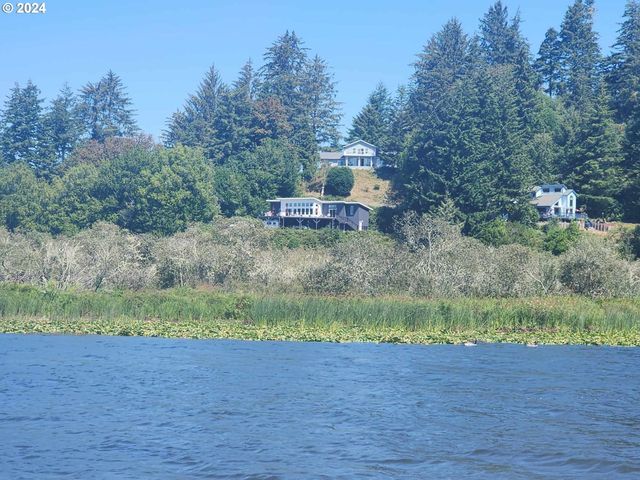 311 COUNCIL HILL Rd, Lakeside, OR 97449