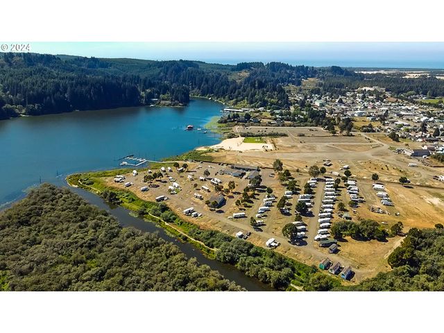 311 COUNCIL HILL Rd, Lakeside, OR 97449