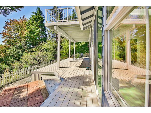 311 COUNCIL HILL Rd, Lakeside, OR 97449