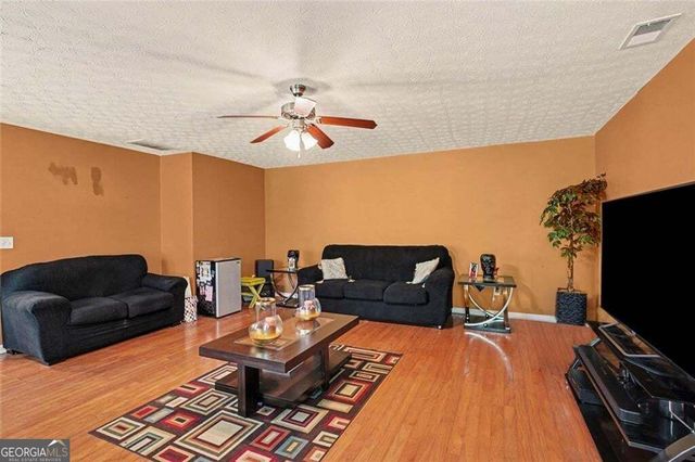 266 Millstone Drive, Hampton, GA 30228