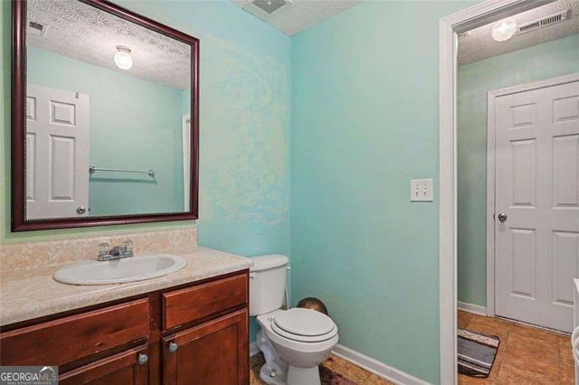 266 Millstone Drive, Hampton, GA 30228
