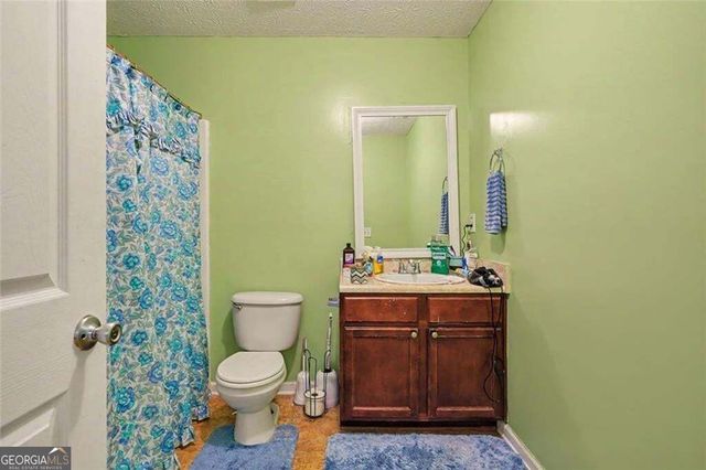 266 Millstone Drive, Hampton, GA 30228