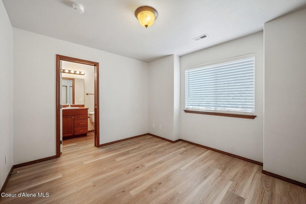 101 W 17th Ave, Post Falls, ID 83854 photo 24