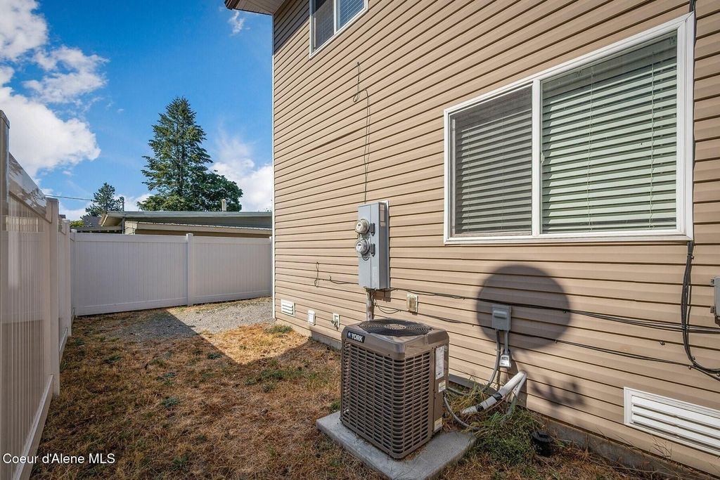 101 W 17th Ave, Post Falls, ID 83854 photo 36