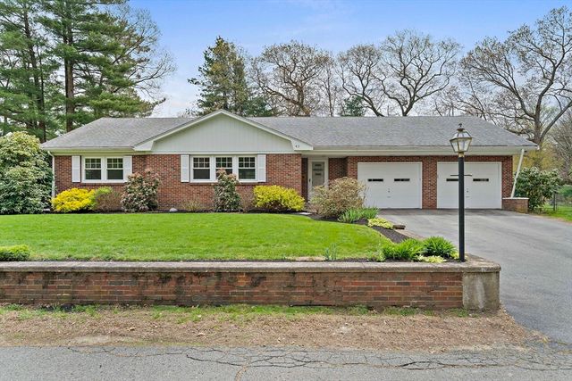 42 Norton Ave, Abington, MA 02351
