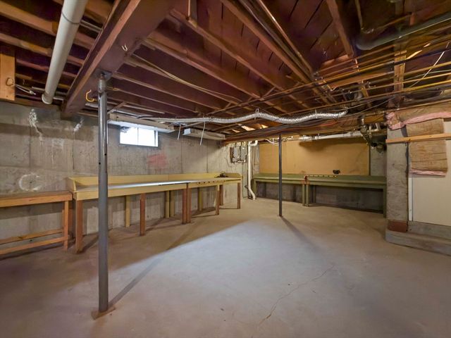 42 Norton Ave, Abington, MA 02351