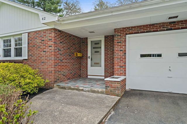 42 Norton Ave, Abington, MA 02351