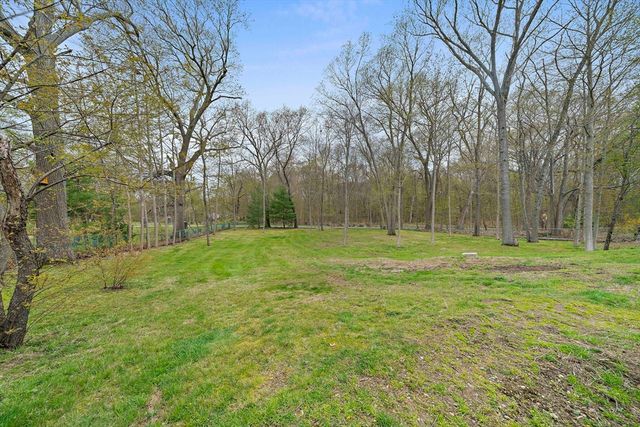 42 Norton Ave, Abington, MA 02351