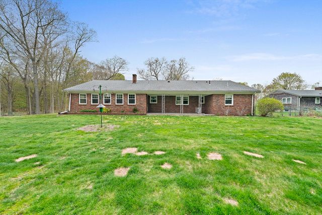 42 Norton Ave, Abington, MA 02351