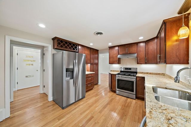 42 Norton Ave, Abington, MA 02351