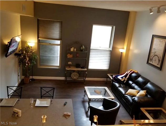 408 W Saint Clair Avenue 311, Cleveland, OH 44113
