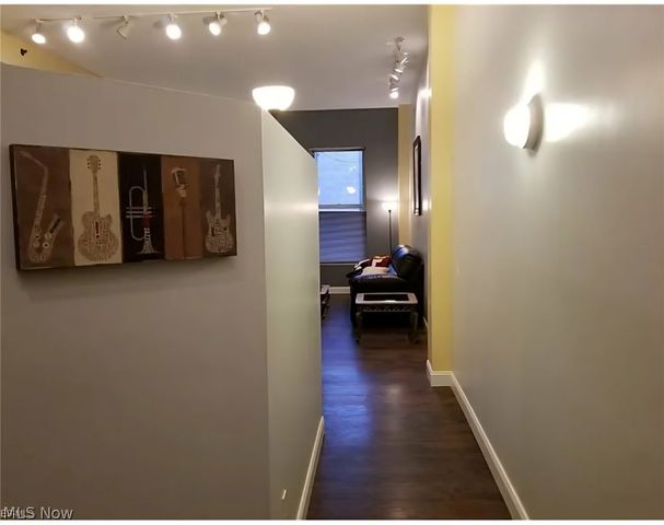 408 W Saint Clair Avenue 311, Cleveland, OH 44113