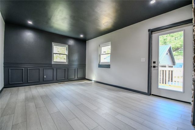 19 University Road, Medway, OH 45341