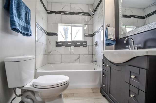 19 University Road, Medway, OH 45341