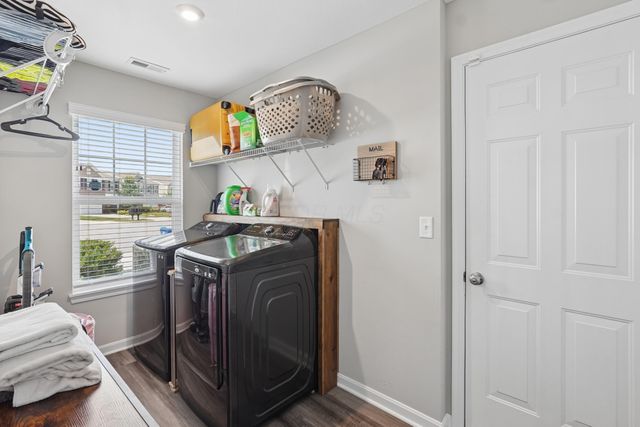 7484 Sugarbark Court, Canal Winchester, OH 43110