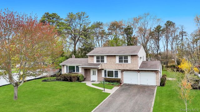 171 Nathan Drive, Bohemia, NY 11716