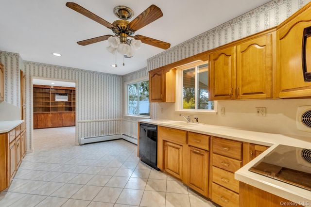 171 Nathan Drive, Bohemia, NY 11716