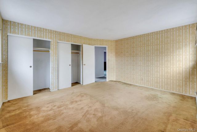 171 Nathan Drive, Bohemia, NY 11716